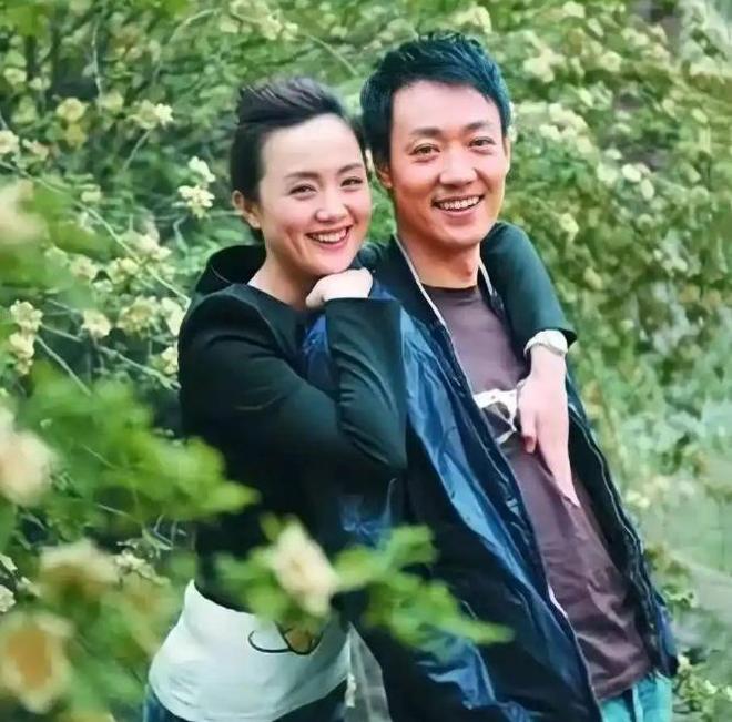 辛柏青悲痛发文赵丽颖等多位明星悼念pg电子试玩演员朱媛媛患癌去世丈夫(图8)