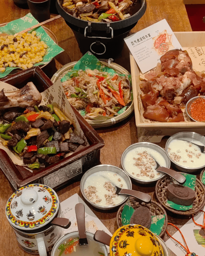 旗金秋盛宴行程详解附美食推荐看完这篇西北胡杨林旅游攻略全明白！pg电子模拟器电脑版国庆出行西北胡杨林六日游旅游攻略：额济纳(图3)