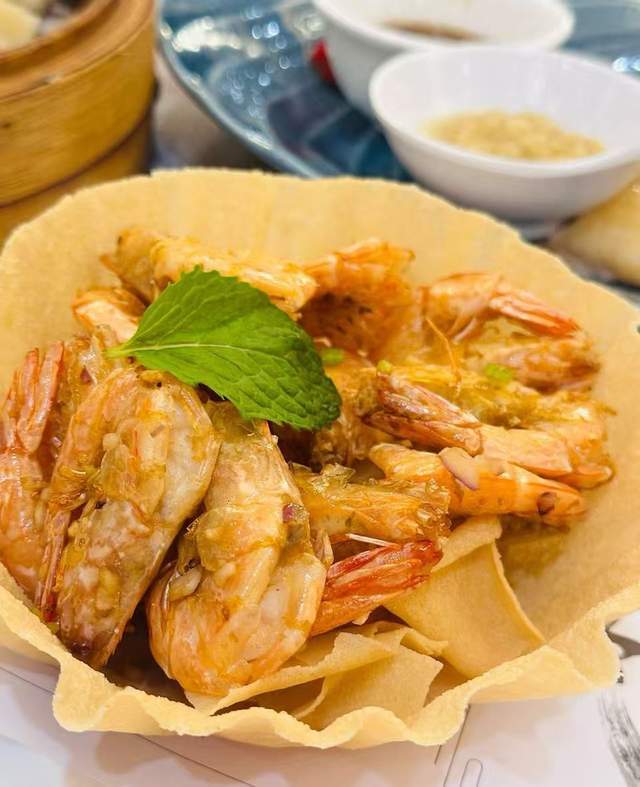 开了快40年的老店特色菜吃撑了！pg电子免费模拟器游戏广州这家(图5)